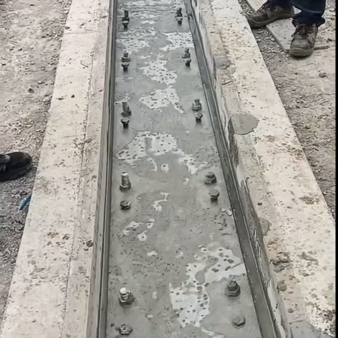 柘荣港口码头起重机龙门吊重型机械设备稳固用早强快凝轨道胶泥